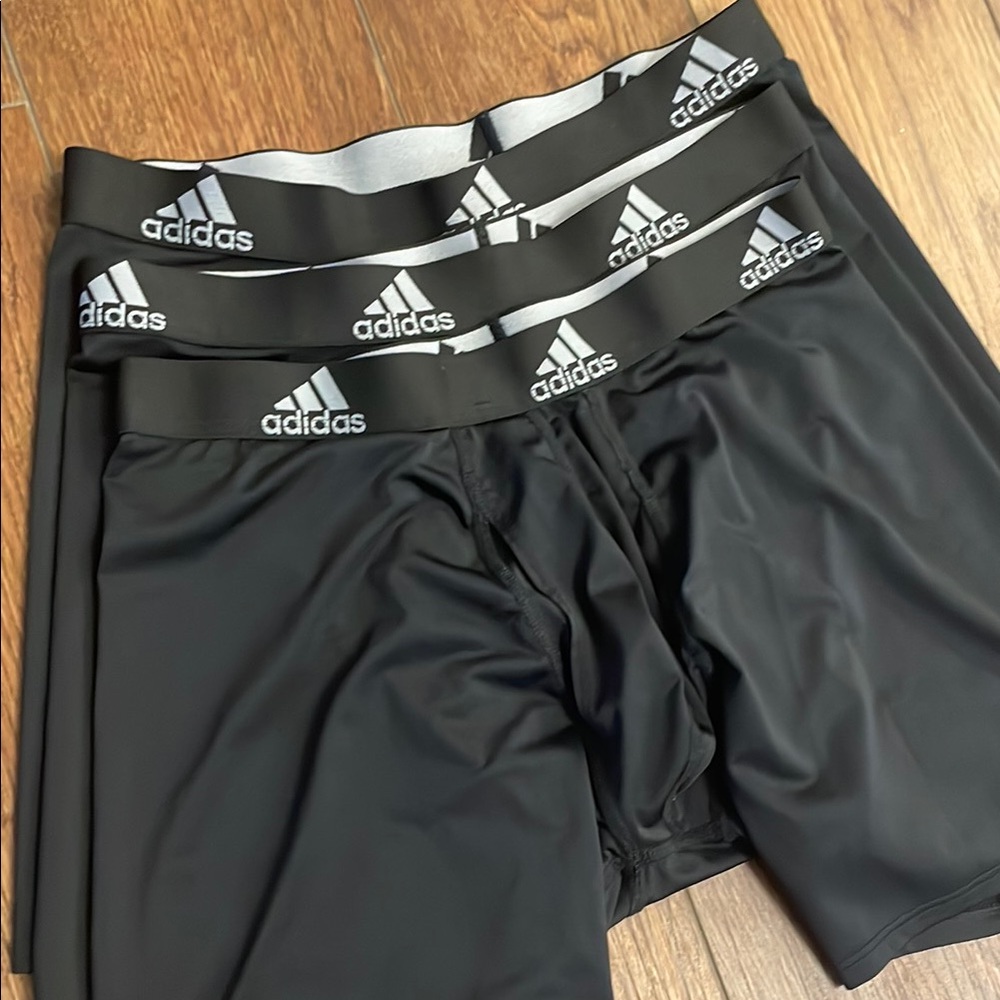 Adidas Men’s Microfiber Boxer Briefs Athletic Fit Underwear (3-pack) Medium